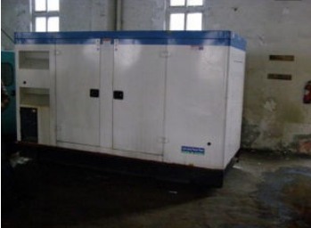 墨江康明斯150kw大型柴油二手发电机组 墨江康明斯150kw大型柴油二手发电机组